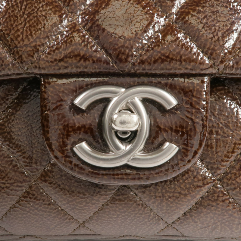 CHANEL 漆皮皮革Classic 25銀扣鏈帶肩背袋-9