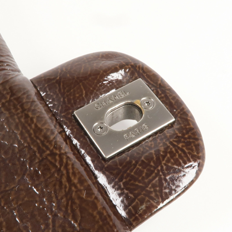 CHANEL 漆皮皮革Classic 25銀扣鏈帶肩背袋-11