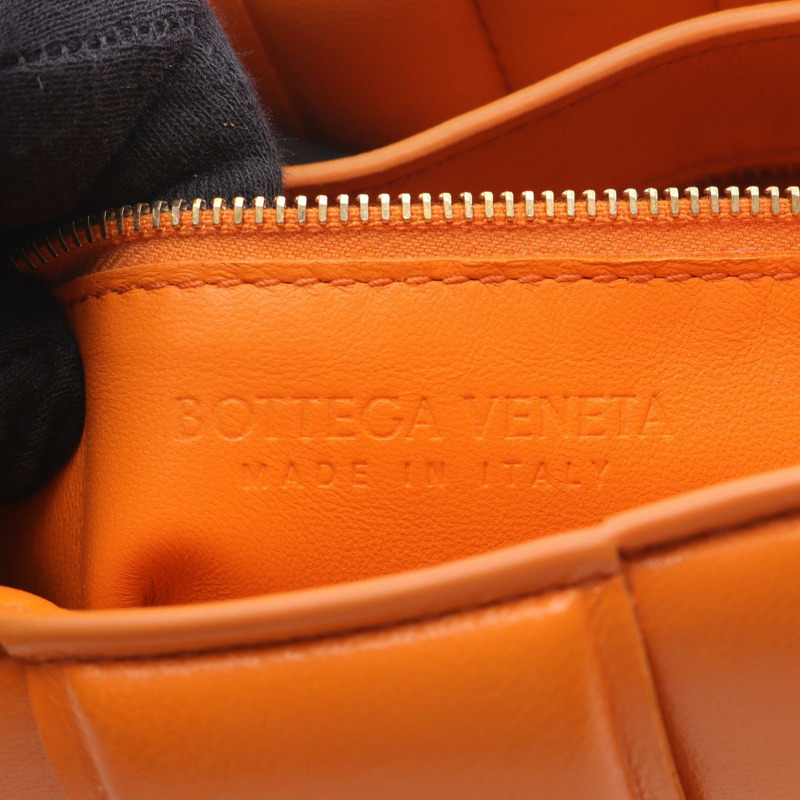 BOTTEGA VENETA 有襯墊 Cassette Intrecciato 單肩斜背包 皮革 橘色-3