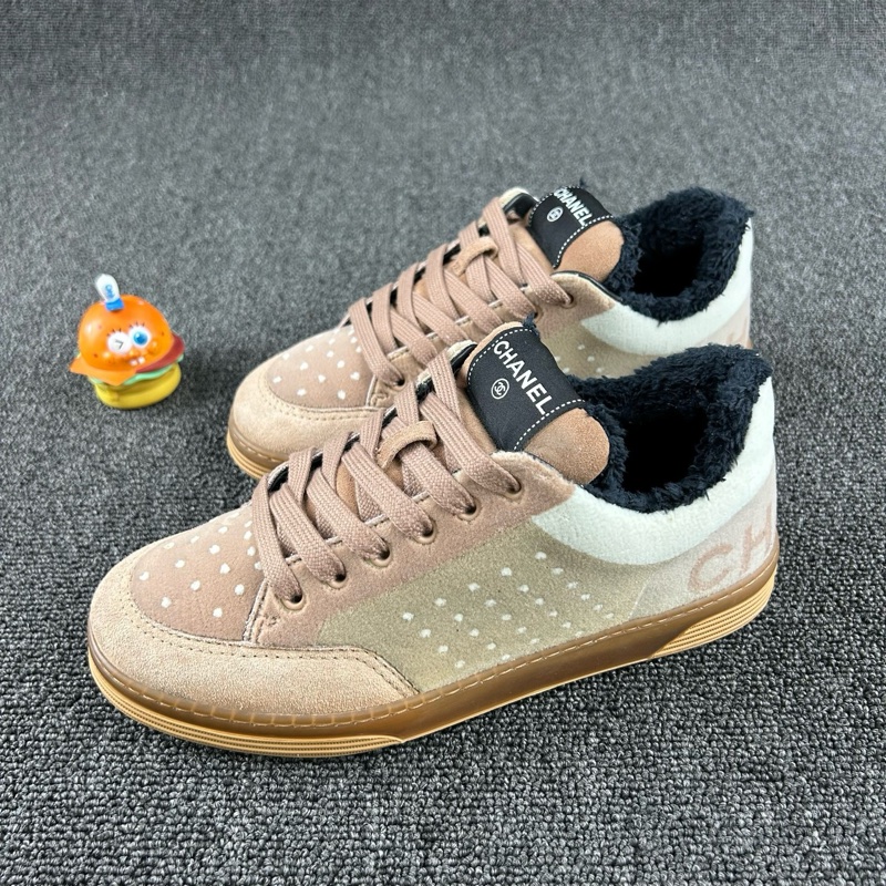 Chanel香奈兒卡其絨面板鞋 尺碼：38 整體成色不錯-0