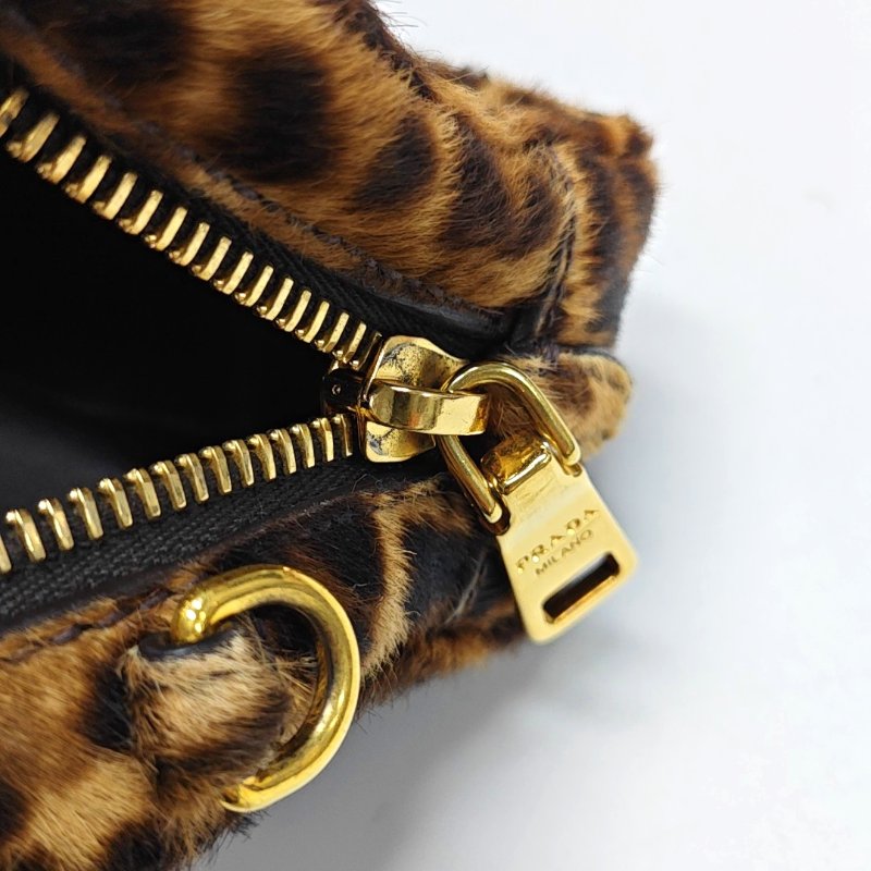 PRADA棕色皮草單肩包斜挎包金色五金可拆卸肩-14