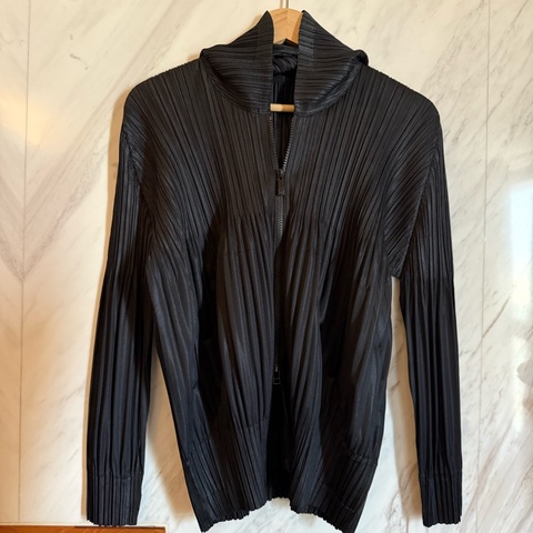 Pleats Please ISSEY MIYAKE 蓬蓬連褶連帽外套 3號