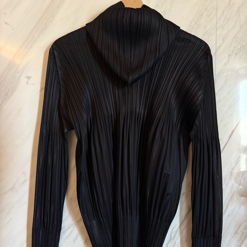 Pleats Please ISSEY MIYAKE 蓬蓬連褶連帽外套 3號-1