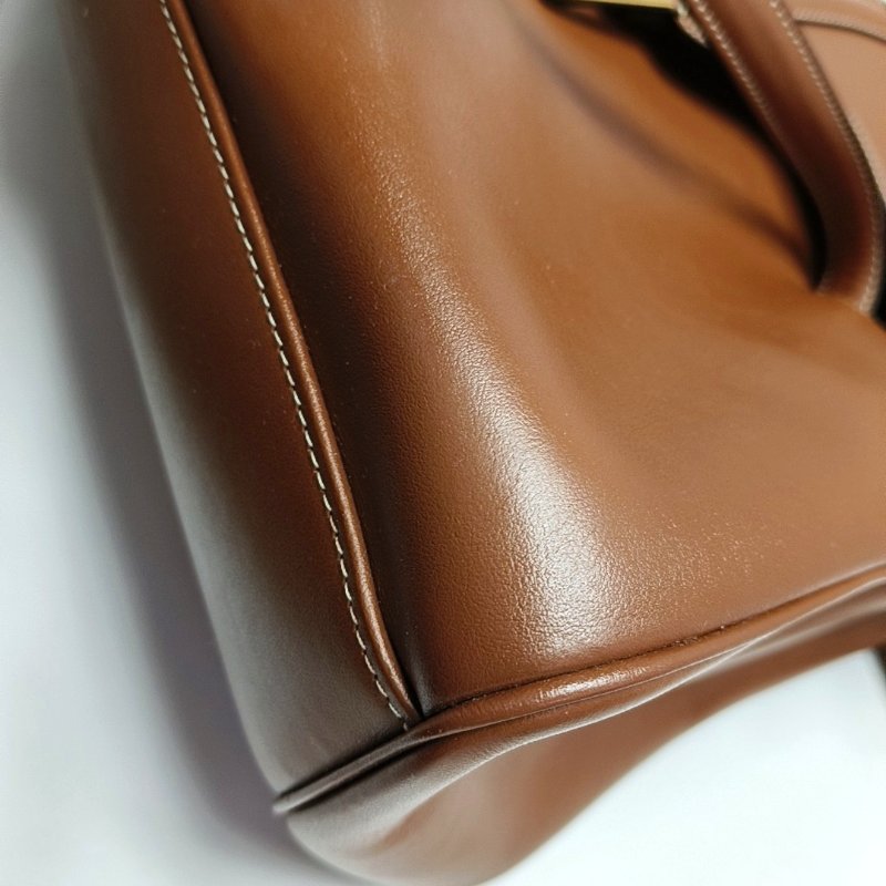 CELINE 16 大號棕色牛皮單肩包手提包金色五金-9