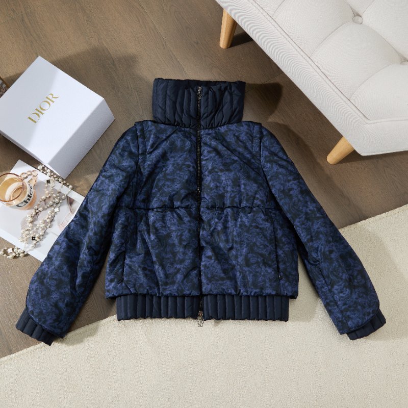 ❤️ MONCLER 雅緻印花圖案 羽絨外套-0