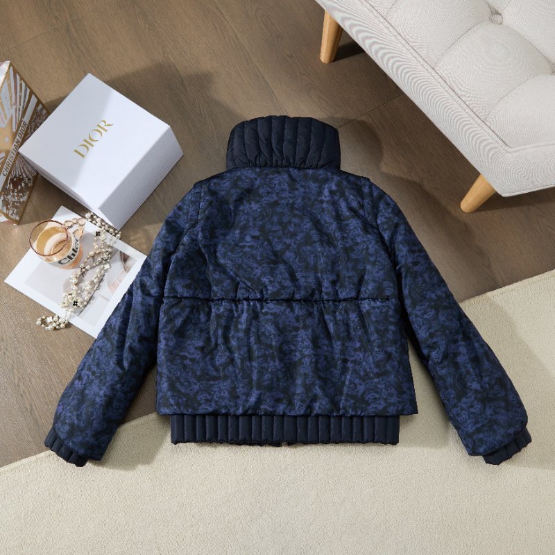 ❤️ MONCLER 雅緻印花圖案 羽絨外套-2