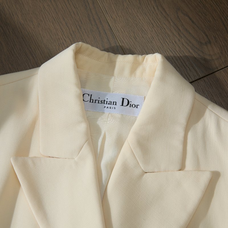 ❤️ DIOR 華麗胸針 超顯氣質 無袖 米色連衣裙-1