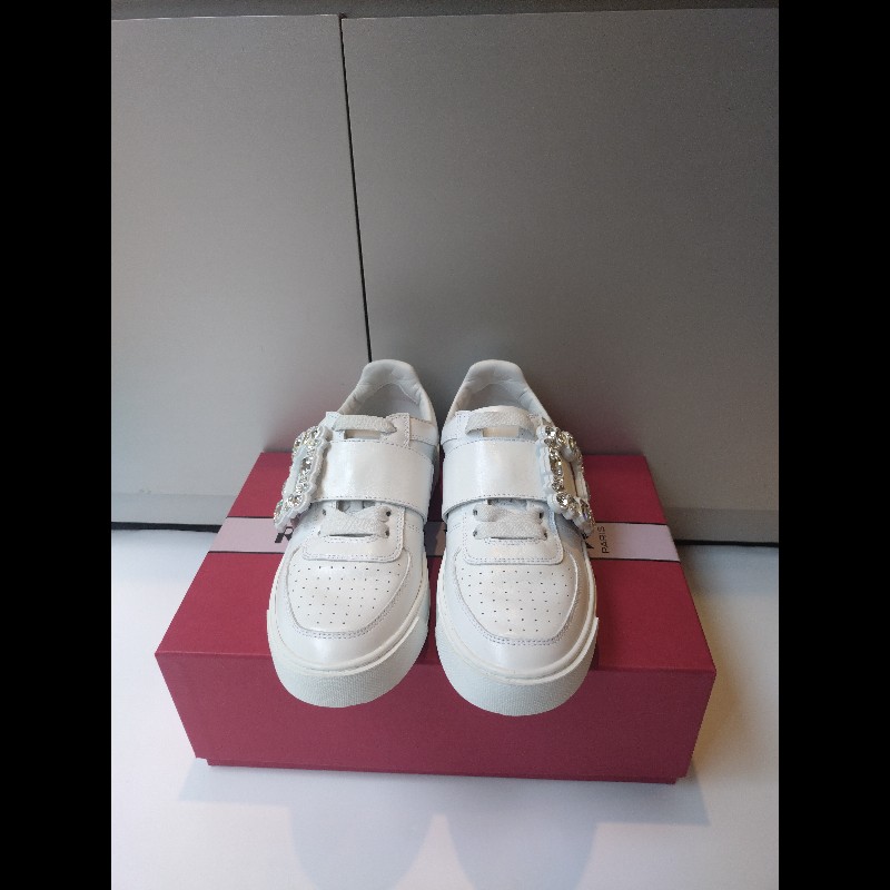 Roger Vivier 白皮水鑽方釦休閒鞋-0