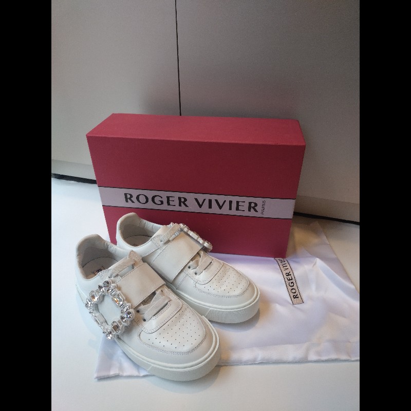 Roger Vivier 白皮水鑽方釦休閒鞋-7