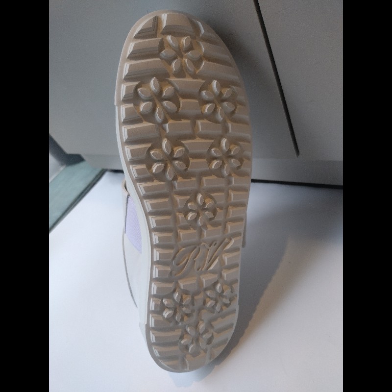 Roger Vivier 白皮水鑽方釦休閒鞋-13