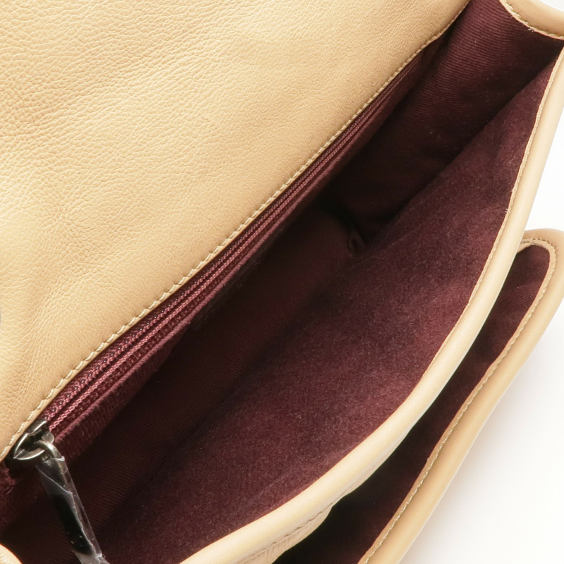 CHANEL 牛皮皮革Chain Shoulder銀扣鏈帶肩背袋-4