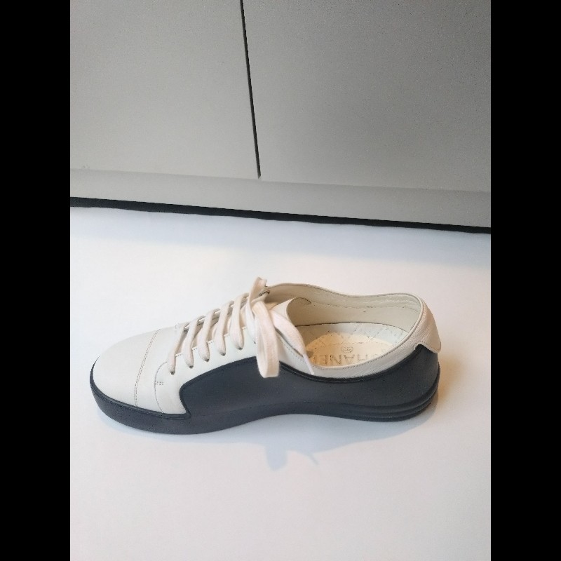 Chanel 黑白皮革綁帶休閒鞋-4