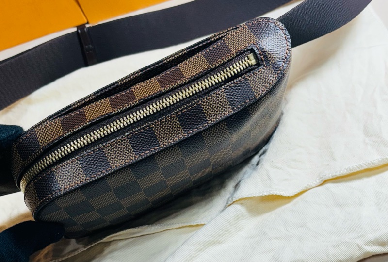 ✨稀有美品 LV 路易威登 棋盤格經典 腰包 胸包-5