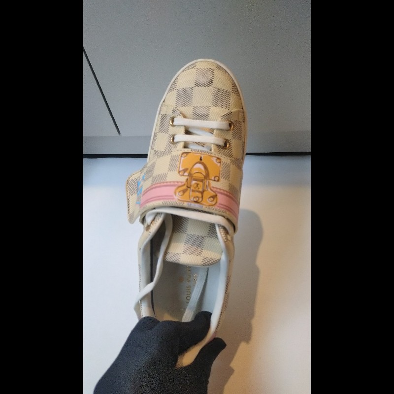 LV 白格粉邊休閒鞋-6