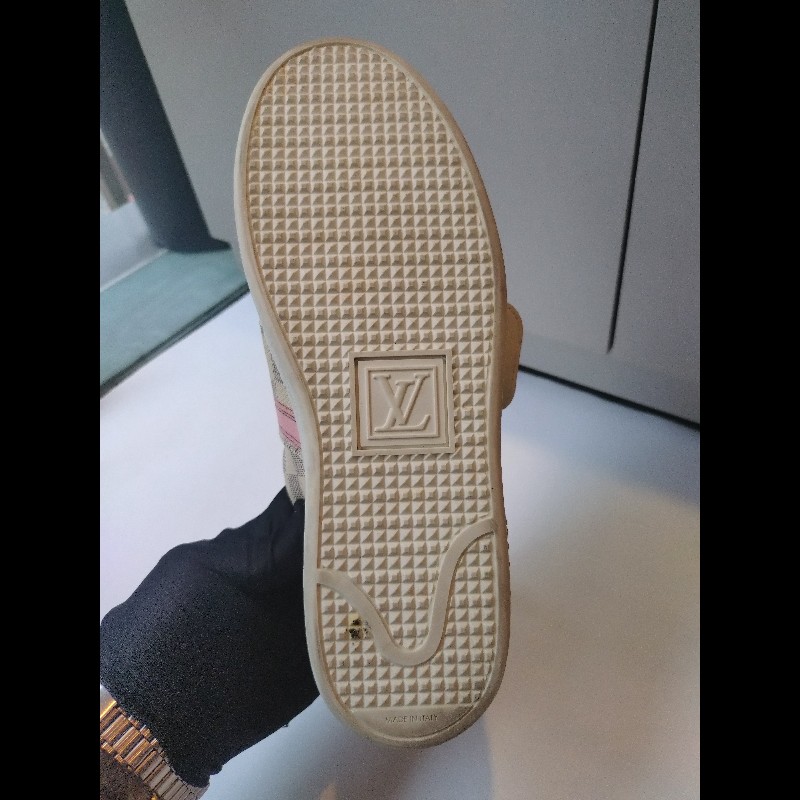 LV 白格粉邊休閒鞋-15
