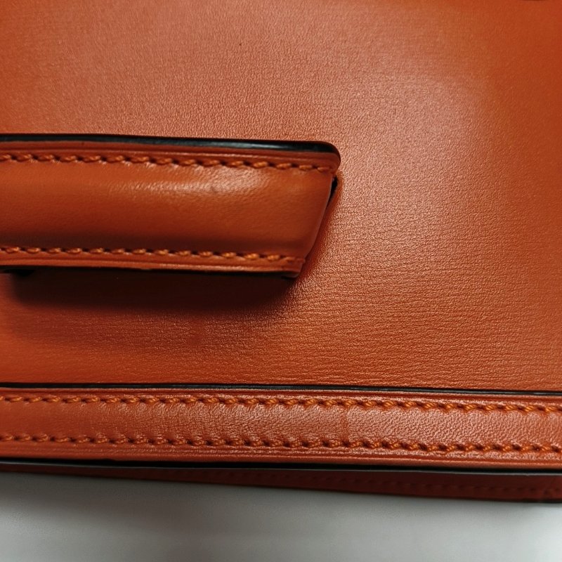 LOEWE Barcelona 橙色牛皮斜挎包單肩包金色五金可拆卸肩帶-10