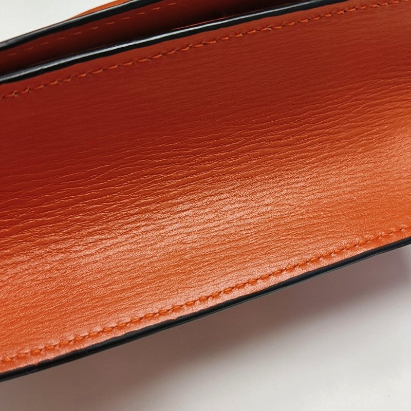 LOEWE Barcelona 橙色牛皮斜挎包單肩包金色五金可拆卸肩帶-15