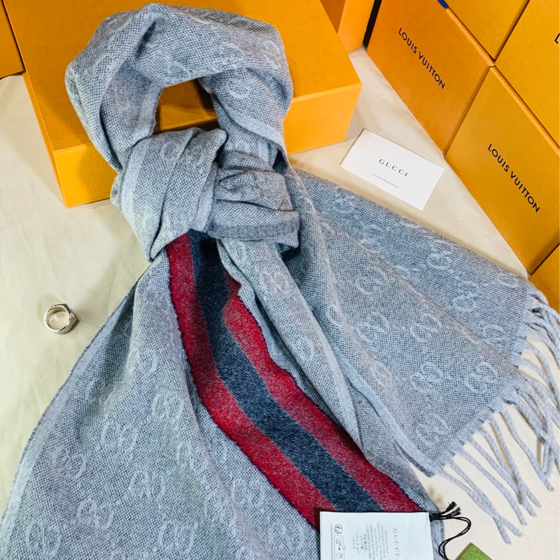 🎁全台最甜 全新含吊牌 Gucci 古馳 灰雙色滿版logo羊毛圍巾-5