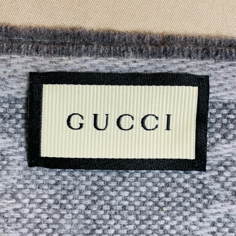 🎁全台最甜 全新含吊牌 Gucci 古馳 灰雙色滿版logo羊毛圍巾-8