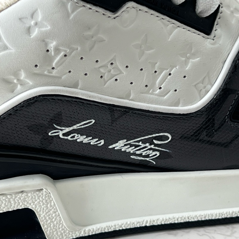 💗香緹國際精品💗 683 LV Trainer 皮款 運動鞋 🤍7號-11