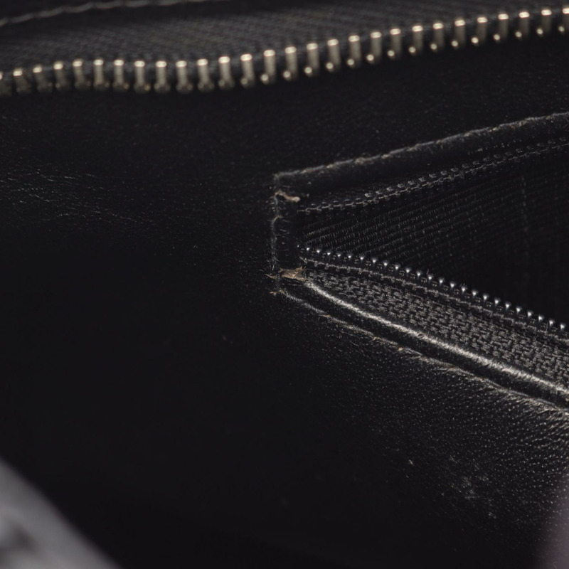 香奈兒 (CHANEL) Medallion 手提包，黑色粒面小牛皮，二手，女士，帶銀色金屬扣和雙C標誌，Coco-5