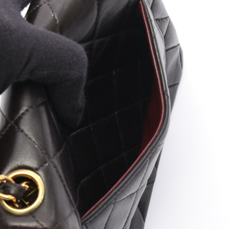 香奈兒迷你絎縫鏈條肩背斜背包，羊皮材質，黑色，金色五金，二手-5