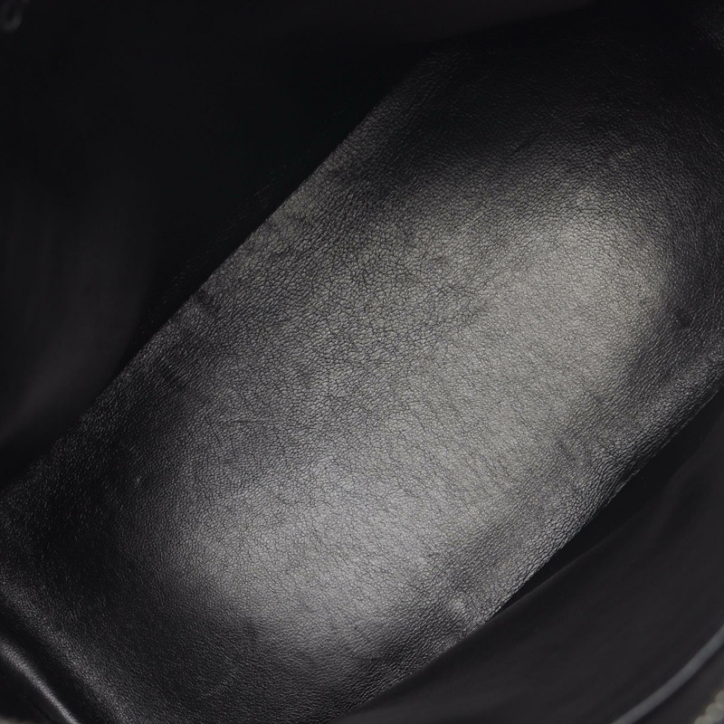 香奈兒 (CHANEL) Medallion 手提包，粒面小牛皮，黑色，銀色五金，二手，女士 CC-8