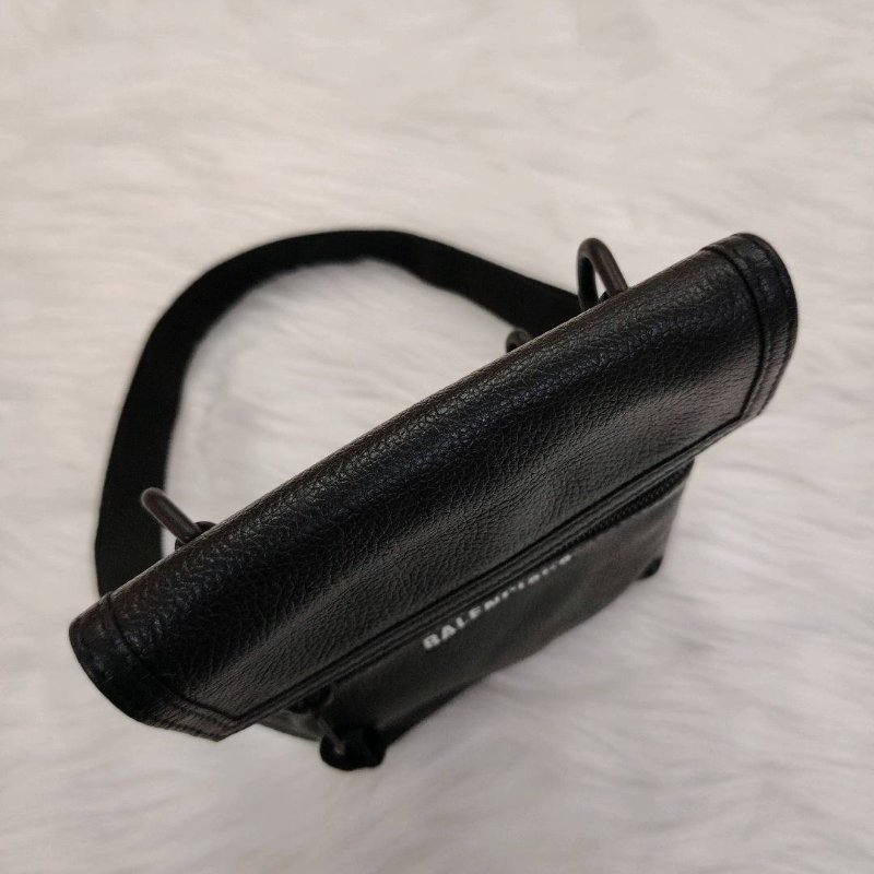 Balenciaga 巴黎世家 Men's Explorer Pouch 黑色-5