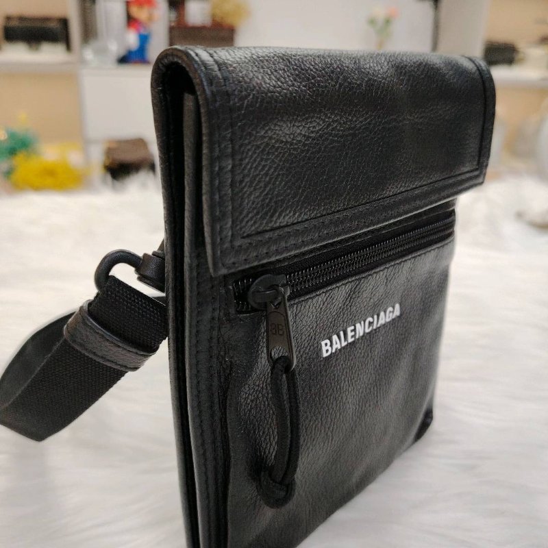 Balenciaga 巴黎世家 Men's Explorer Pouch 黑色-6