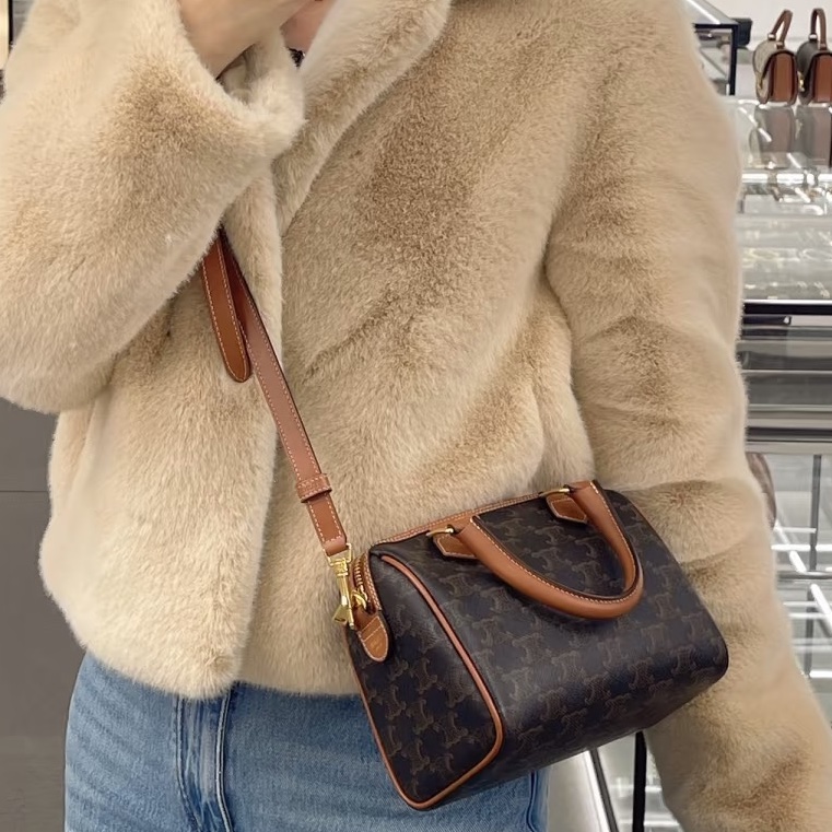 ✨Celine 新款 凱旋門波士頓20cm 兩側有扣環 99新❤️-1
