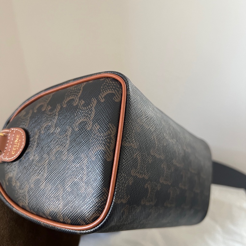 ✨Celine 新款 凱旋門波士頓20cm 兩側有扣環 99新❤️-9