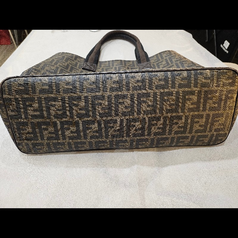 FENDI 咖啡色老花帆布托特包｜大容量｜肩背款 可放電腦-4