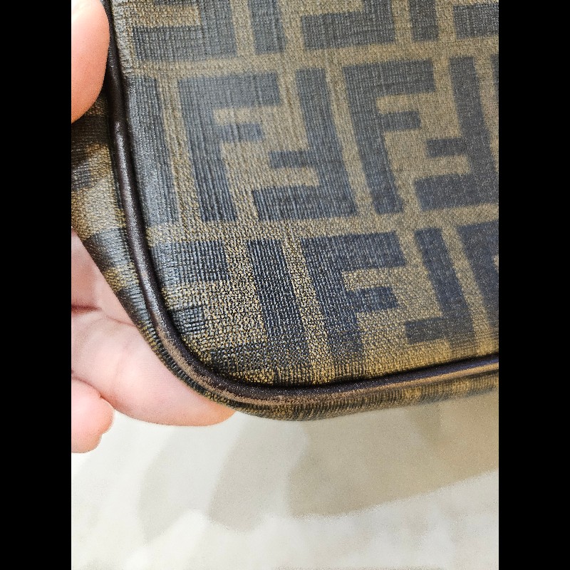 FENDI 咖啡色老花帆布托特包｜大容量｜肩背款 可放電腦-10