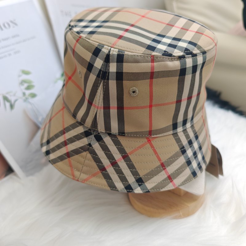 Burberry 經典格紋漁夫帽-1