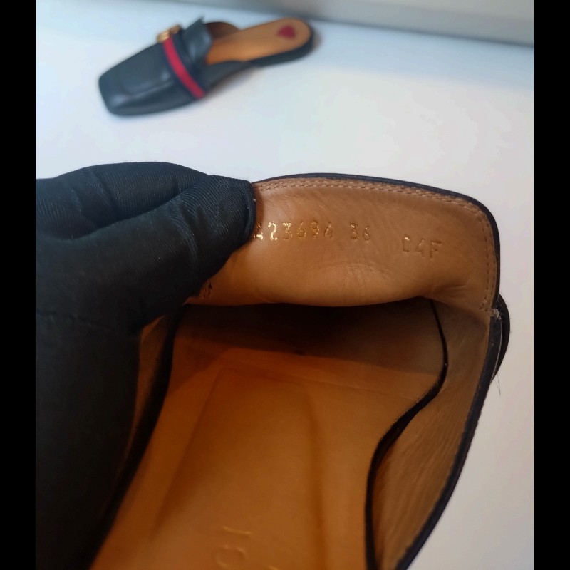 Gucci 黑皮藍紅藍 GG logo 平底鞋-7