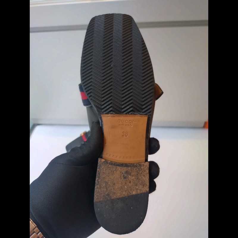 Gucci 黑皮藍紅藍 GG logo 平底鞋-9