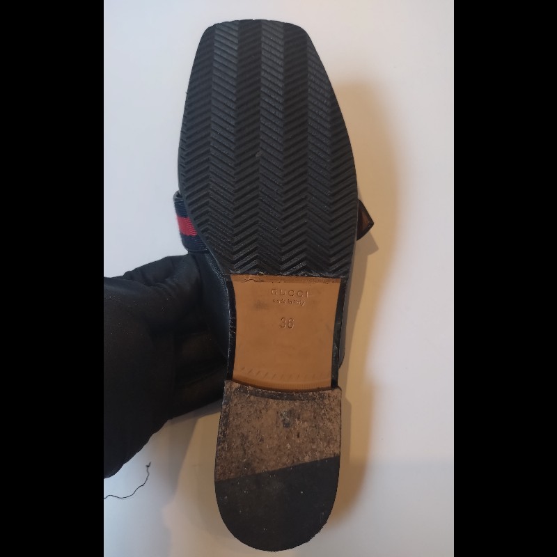 Gucci 黑皮藍紅藍 GG logo 平底鞋-11