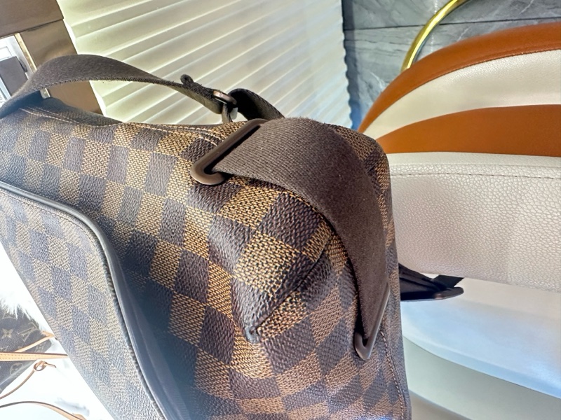 LV 郵差包、路易威登/棋盤格布魯克林 公文包/尺寸33*28*10/配件：無-5