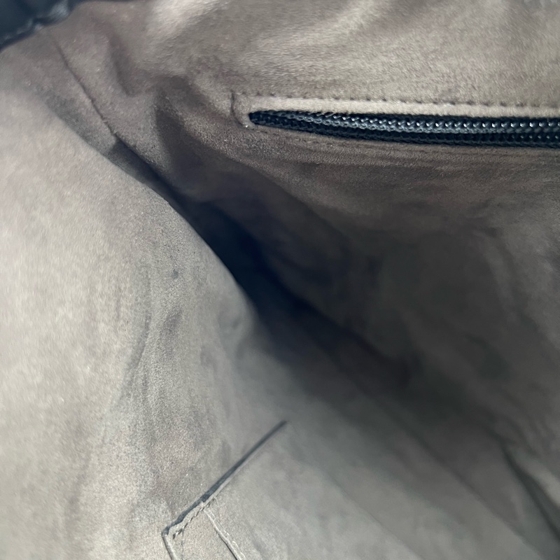 💗香緹國際精品💗 679 Gucci 黑壓紋肩背包 無磨損 內裡乾淨-11