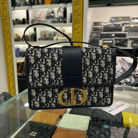 東區正精品㊣DIOR MONTAIGNE CD 30 藍色老花緹花布帆布金釦翻蓋蒙田包斜背包肩背包 RZ6108