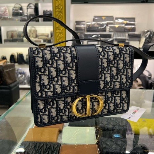 東區正精品㊣DIOR MONTAIGNE CD 30 藍色老花緹花布帆布金釦翻蓋蒙田包斜背包肩背包 RZ6108-1