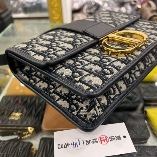 東區正精品㊣DIOR MONTAIGNE CD 30 藍色老花緹花布帆布金釦翻蓋蒙田包斜背包肩背包 RZ6108-9