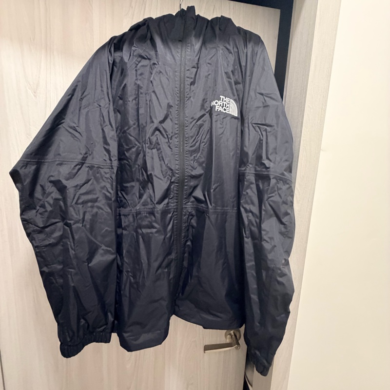 The North FACE DRYVENT防水衝鋒衣-1