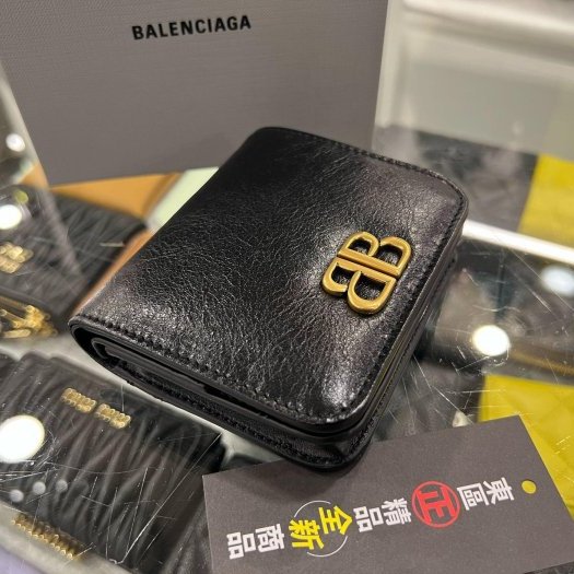 東區正精品㊣BALENCIAGA 765459 全新黑色牛皮金扣字母LOGO釦子零錢袋短夾 RZ6106-7