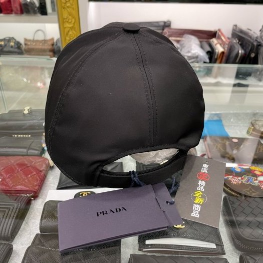 東區正精品㊣PRADA 1HC274 全新黑色尼龍側面銀三角牌棒球帽 M號 RZ6109-4