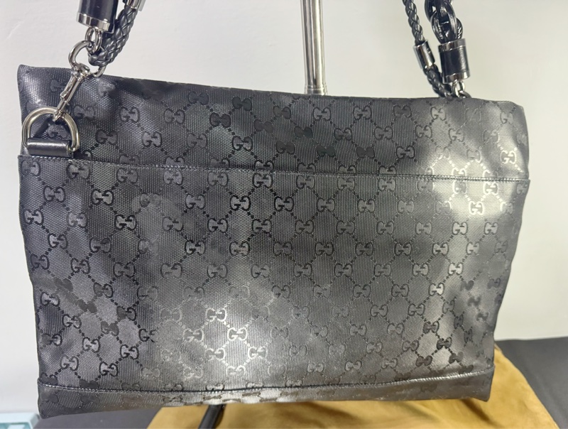 Gucci 黑色酷炫肩背包-3