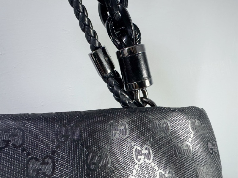 Gucci 黑色酷炫肩背包-6