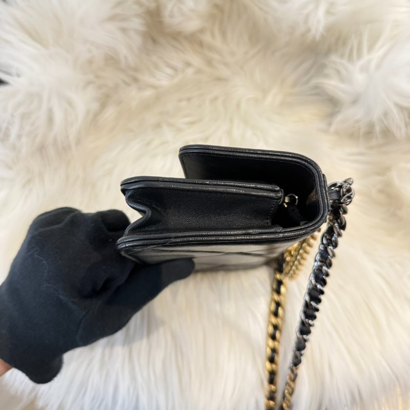 香奈兒 19 Mini Woc 黑金扣-7