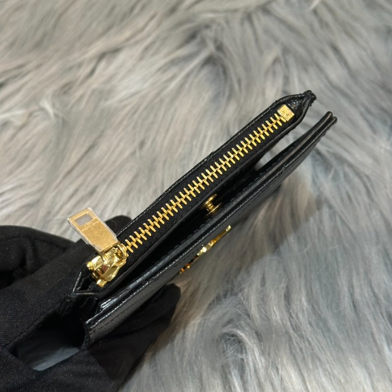 💎Han's house精品服飾💎YSL SAINT LAURENT 魚子醬兩折 短夾 575879-4