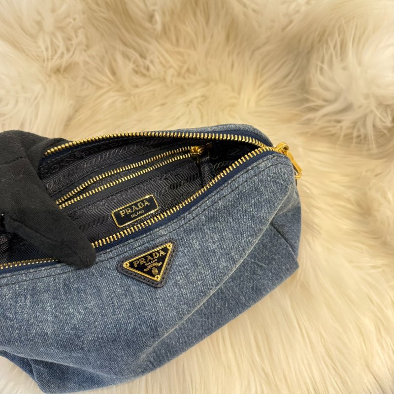 PRADA 牛仔化妝包-6